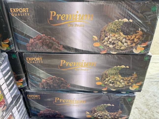 Ghada Fathi Waly (@ghadafathiwaly) on Twitter photo Impressive work by <a href="/anfpak/">Anti Narcotics Force</a>, seizing 2.6 tons of opium disguised as raisins in a shipment from Afghanistan to Canada.
We must remain vigilant as Afghan opiates continue to make their way to global markets.
Sustained support by <a href="/UNODC/">UN Office on Drugs & Crime</a> and donors is key to addressing this threat. Impressive work by <a href="/anfpak/">Anti Narcotics Force</a>, seizing 2.6 tons of opium disguised as raisins in a shipment from Afghanistan to Canada.
We must remain vigilant as Afghan opiates continue to make their way to global markets.
Sustained support by <a href="/UNODC/">UN Office on Drugs & Crime</a> and donors is key to addressing this threat.