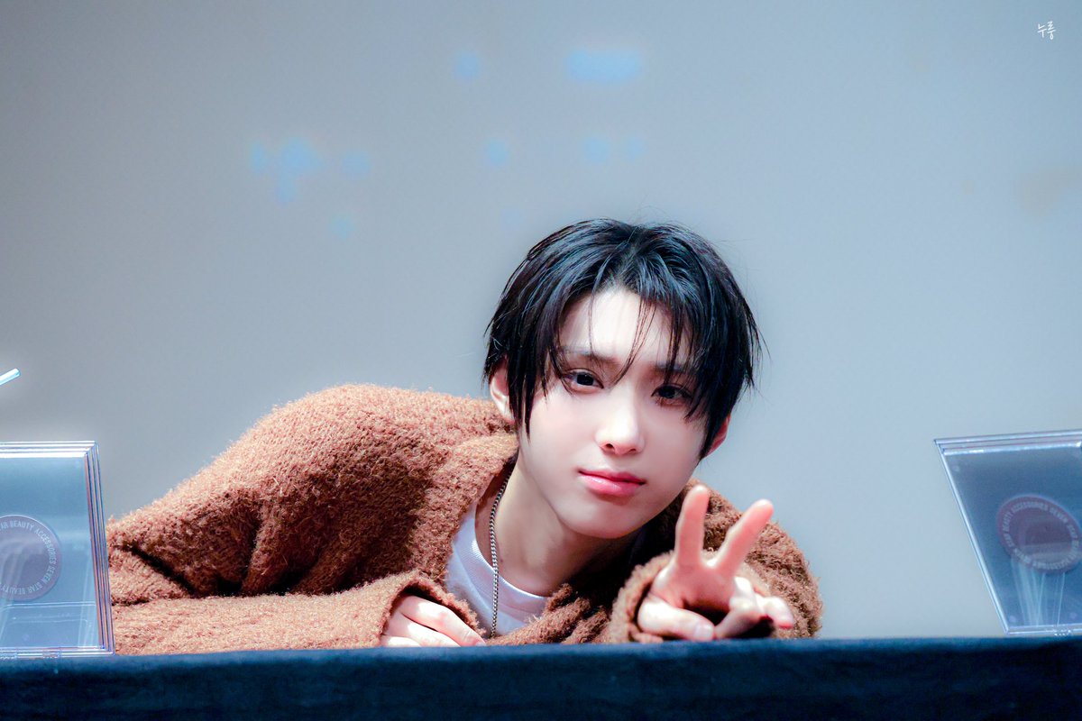 누룽 tweet media
