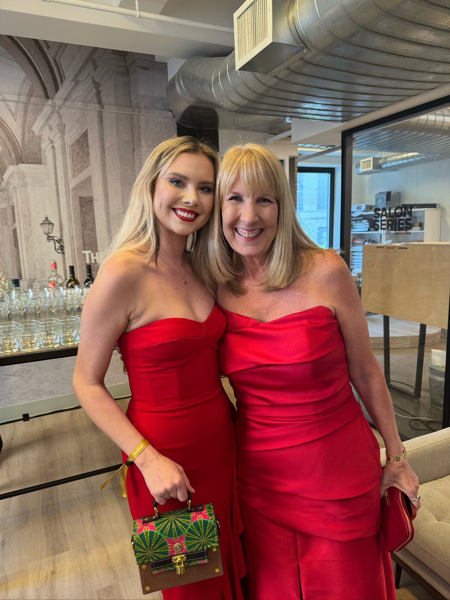 Emily L Wood tweet media