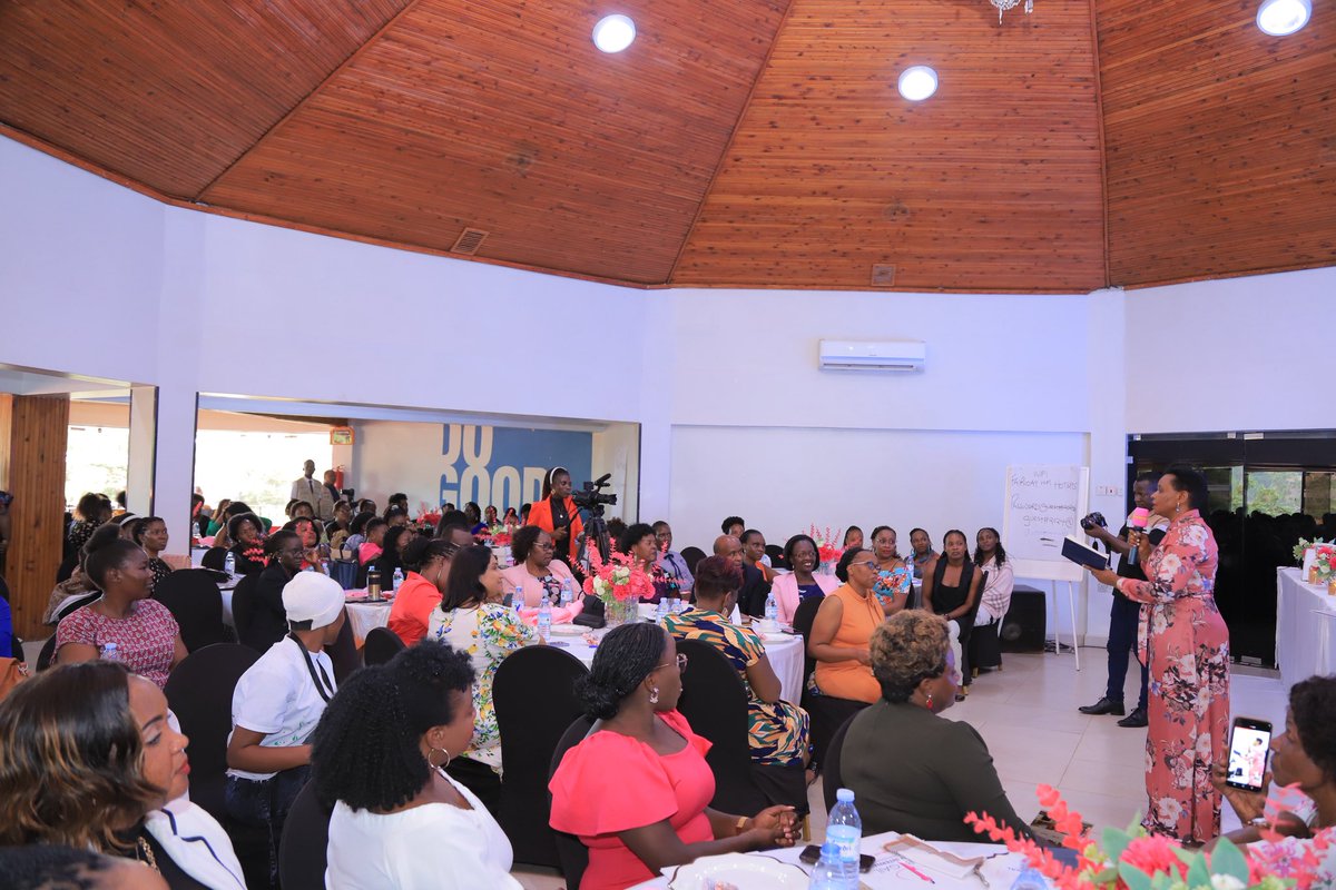 Kyasimire Debbie (@dachic_) on Twitter photo PICTORIAL!!!!
This is yesterday, the head of <a href="/ShieldInvestors/">State House Investors Protection Unit</a> <a href="/edthnaka/">Col Edith Nakalema</a> at the Corporate Women’s Prayer Breakfast hosted by Apostle Dr. Sarah Bunjo at Fairway Hotel in Kampala where Col. Nakalema was guest speaker on International Labour Day.
#EmpoweringInvestors PICTORIAL!!!!
This is yesterday, the head of <a href="/ShieldInvestors/">State House Investors Protection Unit</a> <a href="/edthnaka/">Col Edith Nakalema</a> at the Corporate Women’s Prayer Breakfast hosted by Apostle Dr. Sarah Bunjo at Fairway Hotel in Kampala where Col. Nakalema was guest speaker on International Labour Day.
#EmpoweringInvestors