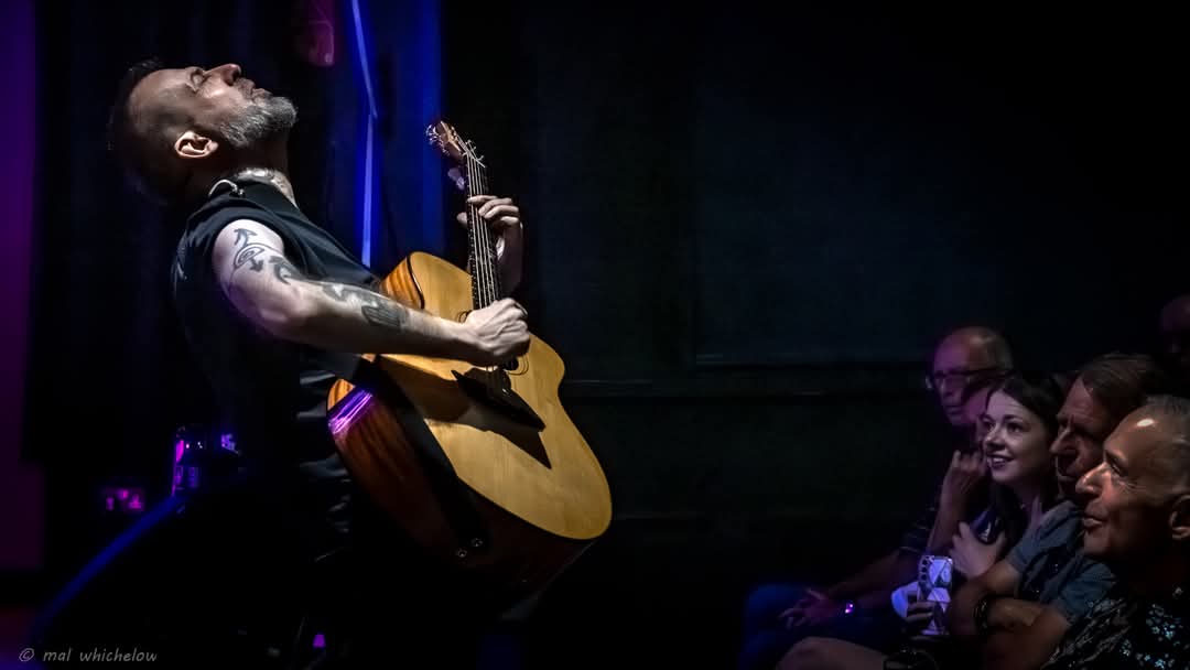 Thanks Sheffield for making the first night of the UK tour feel like a homecoming, and thanks Lee Bardsley for a beautiful opening set.

Today, I'm off to Grimsby for a chat with the seagulls &amp; another gig. Brilliant local songwriter Bethany Gibson is supporting. Doors at 7.