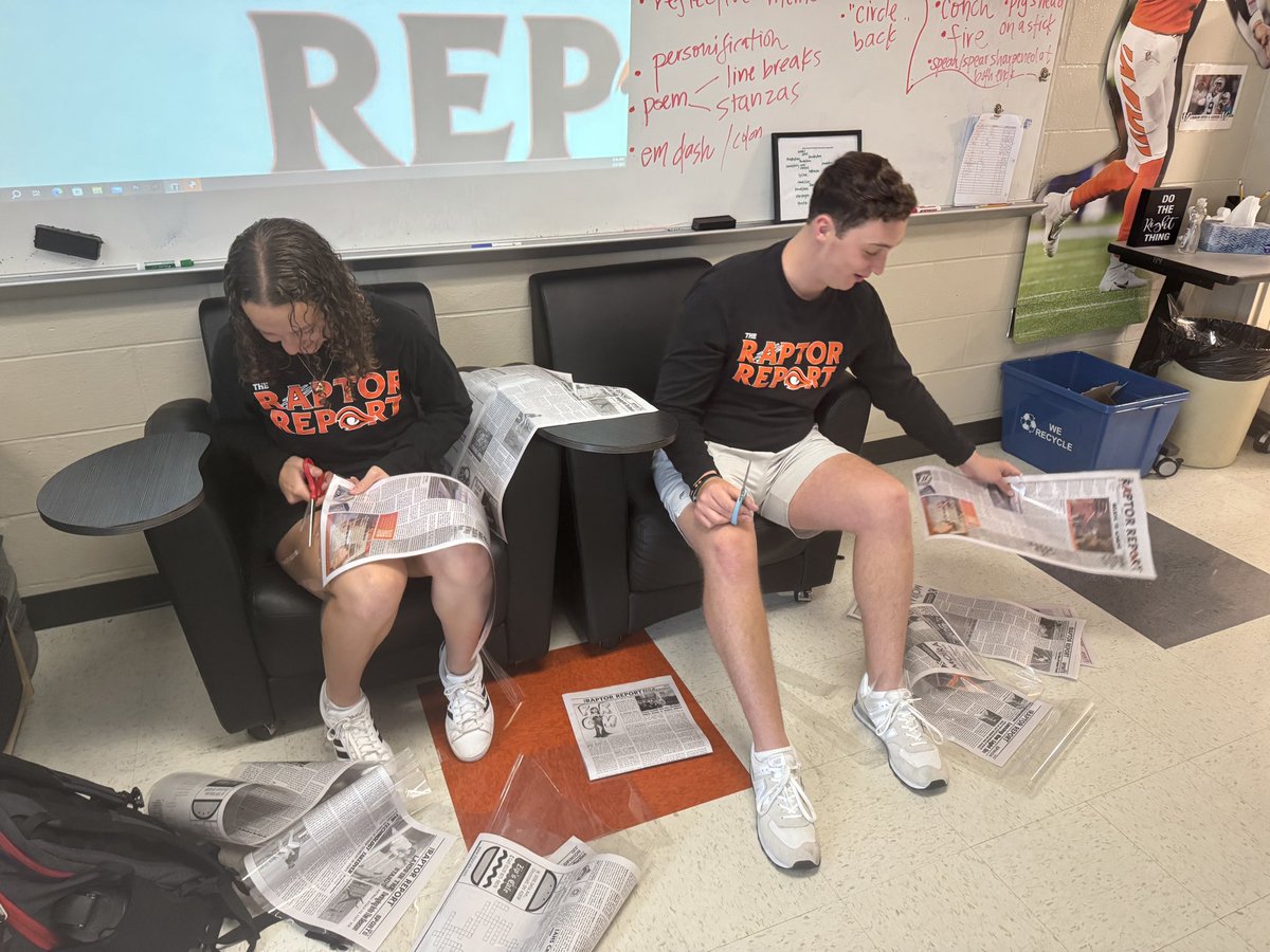 CoachOlson11's tweet image. Print release day fun at @AndersonRaptors!! These  @RaptorReporters CRUSHED it again this semester!!!