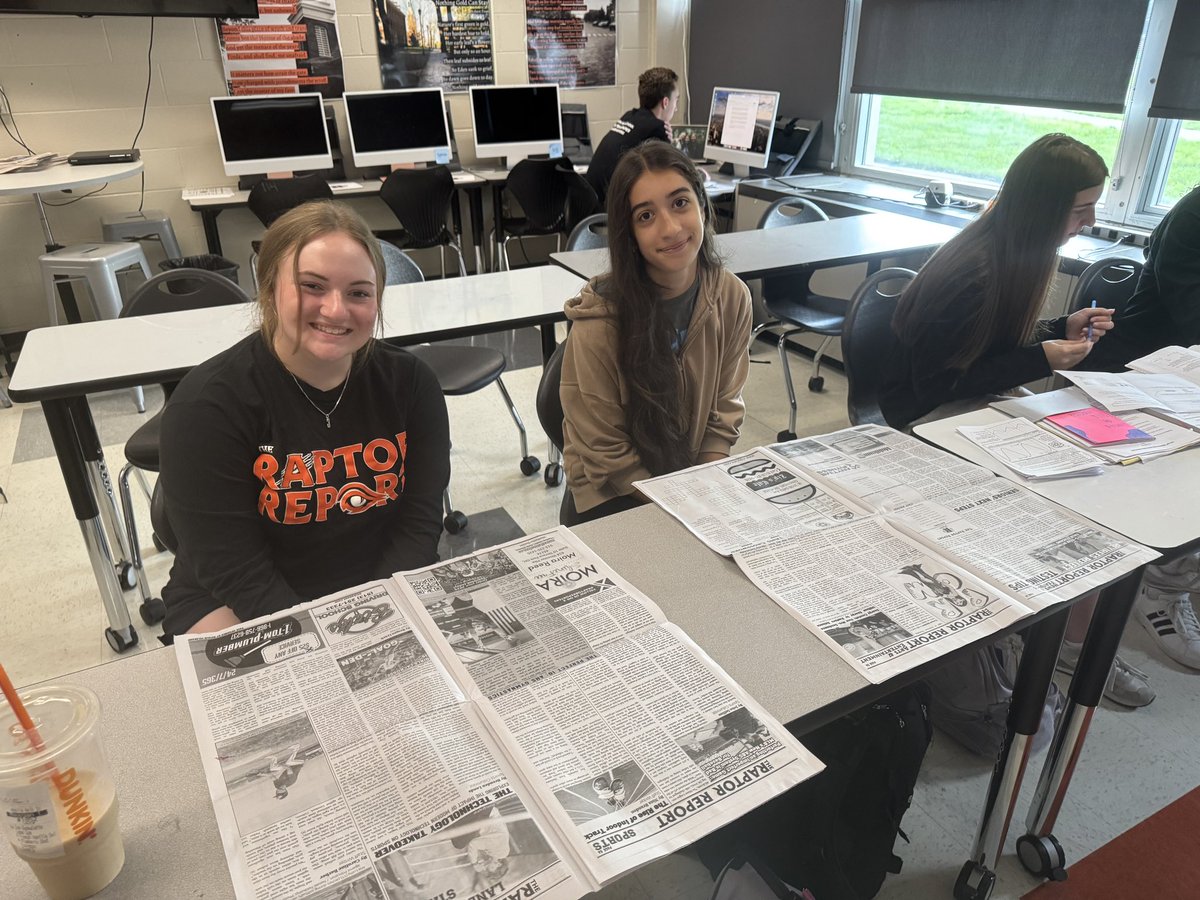 CoachOlson11's tweet image. Print release day fun at @AndersonRaptors!! These  @RaptorReporters CRUSHED it again this semester!!!