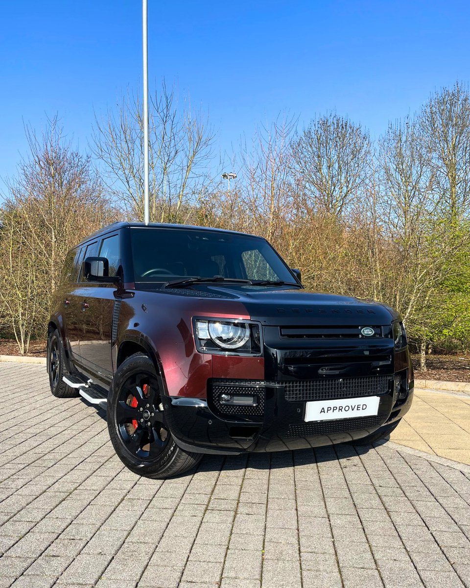 Want a car that turns heads? Look no further than this stunning Defender 130.

This car boasts everything from 14-Way Heated and Cooled Front Seats to 360 Degree Parking Aid to its Extended Black Exterior Pack!

Visit the link:
ecs.page.link/utAfQ
