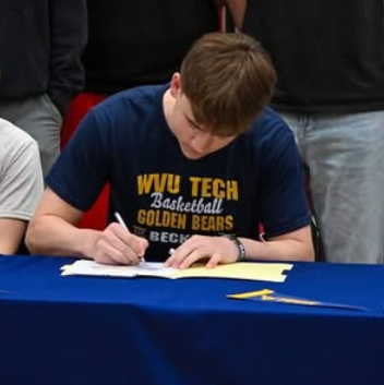 Congrats to #ScoutUbasketball prospect Trayten Woods on officially signing with West Virginia Tech! #ScoutUcommitments @Trayten_W