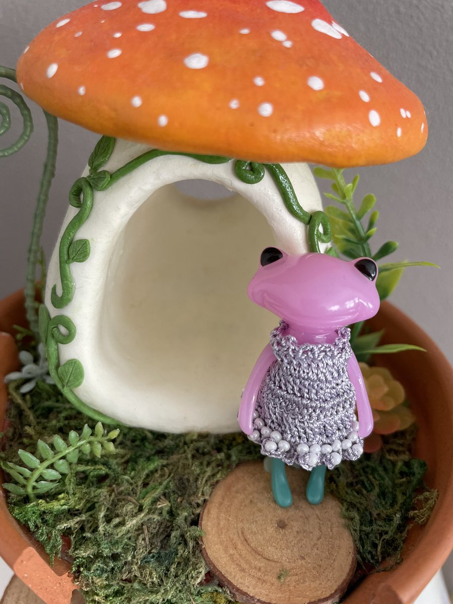 sofmori1's tweet image. 数個ですが、フォーチュンワンダさん用にワンピース編みました^ ^

#サッポロモノビレッジ
#フォーチュンワンダ #ドールアウトフィット