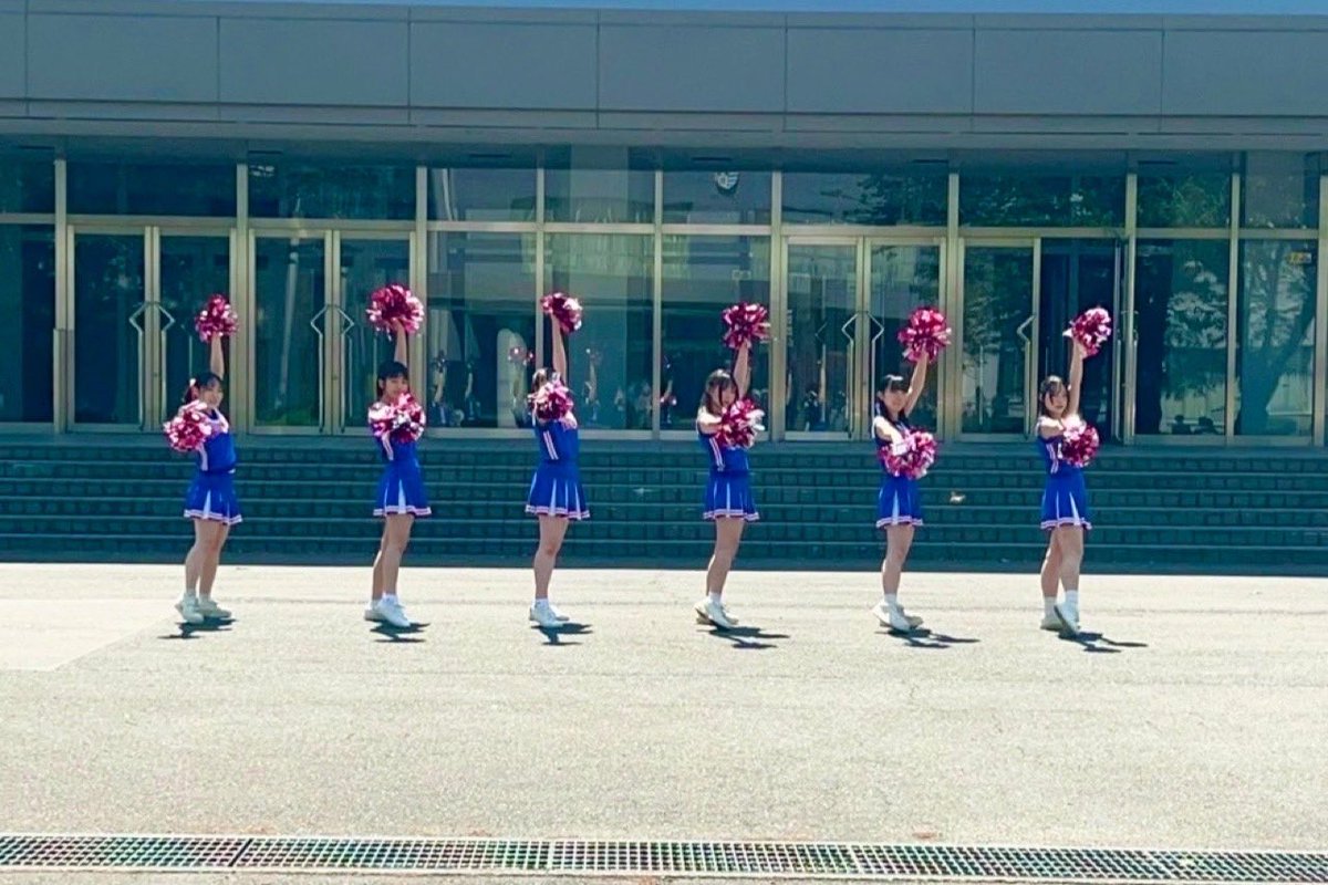 hu_fascinating's tweet photo. 皆さんこんばんは✨FASCINATINGです🎀

4/30(水)に新歓ミニステージを行いました︎🙌🏻
手拍子や歓声で盛り上げてくださって嬉しかったです😊🤍
あ��がとうございました！

 #春から白鴎   #春から白鷗  #白鴎大学  #チアリーディング同好会  #FASCINATING https://t.co/z7Ujk7qFiY