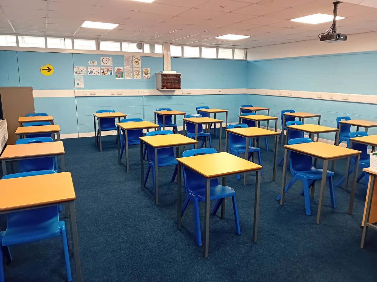 mayfieldcs's tweet image. A glimpse 👀 at our new and improved learning spaces 🪑 🏫 📚 #MCS