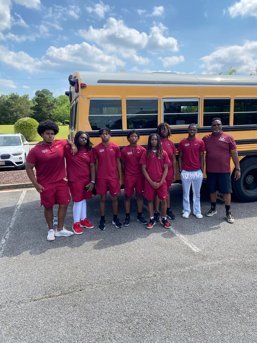 FBJlaw's tweet image. 🎾🏆 Huge congratulations to the Westside Tennis teams for clinching both the Girls and Boys GIAA Class 4A State Championships! Your hard work and dedication have paid off—what an incredible achievement! 👏👏 #WestsidePride #GIAAChampions #DualVictory