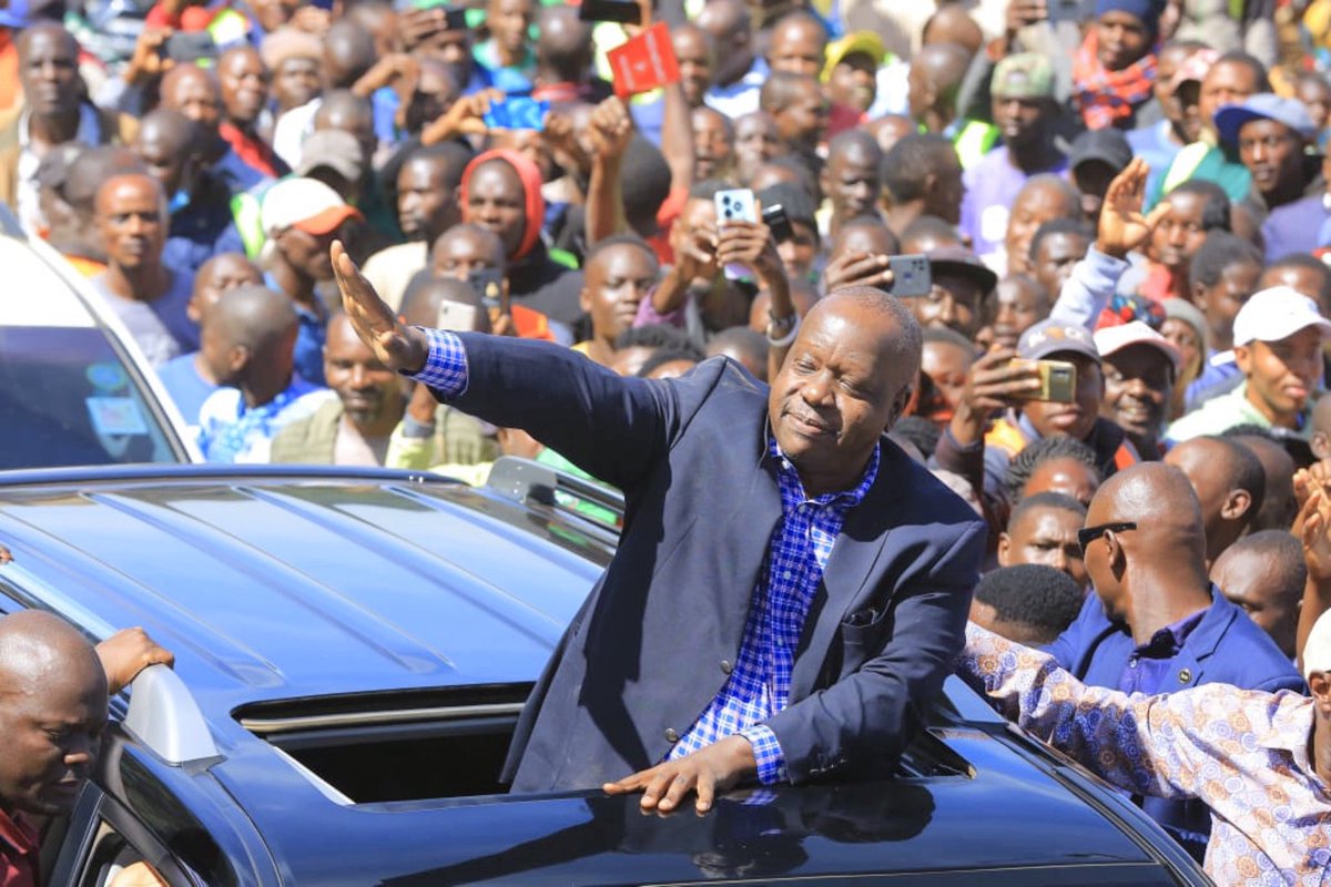 Fred Matiang'i drew an unprecedented crowd, surpassing even Raila Odinga's rallies, forcing him to address supporters from Gusii Stadium due to its capacity. Kisii residents are true heroes—absolutely remarkable! 
Na ivo wamunyoro hakua!