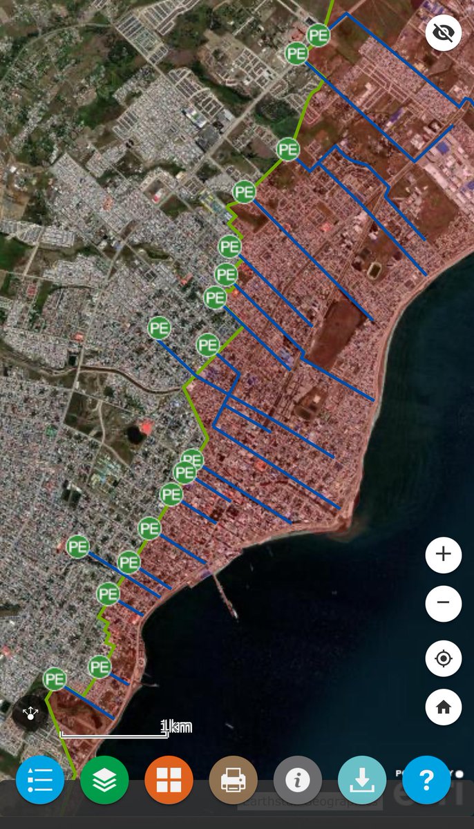 En este link puedes ver las vías de evacuación y puntos de encuentro de #PuntaArenas y #Magallanes arcgis.com/apps/webappvie… #Evacuación #AlertaTsunami