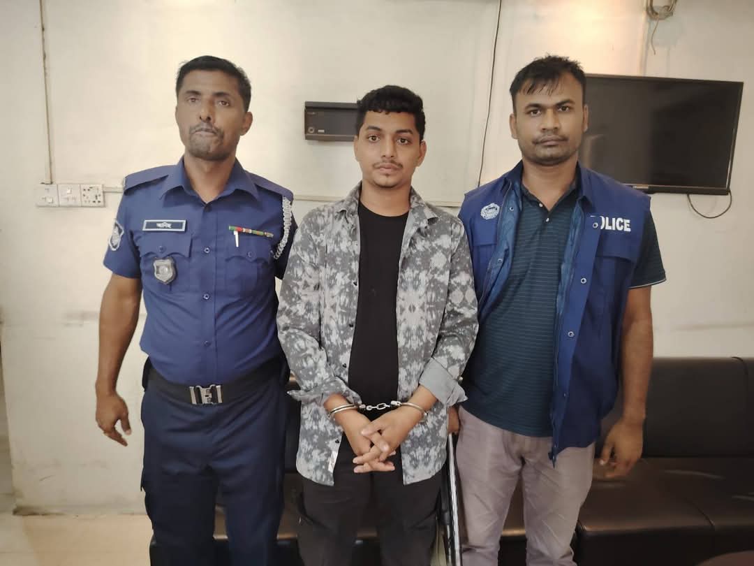 কসবায় চাচাতো ভাই খুনের ঘটনায় অভিযুক্ত শাওন ফকির ঢাকায় গ্রেফতার