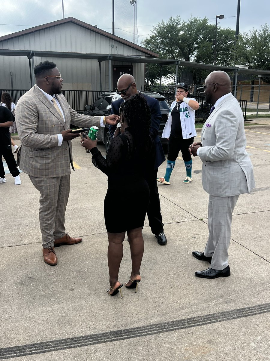 Molina Football tweet media