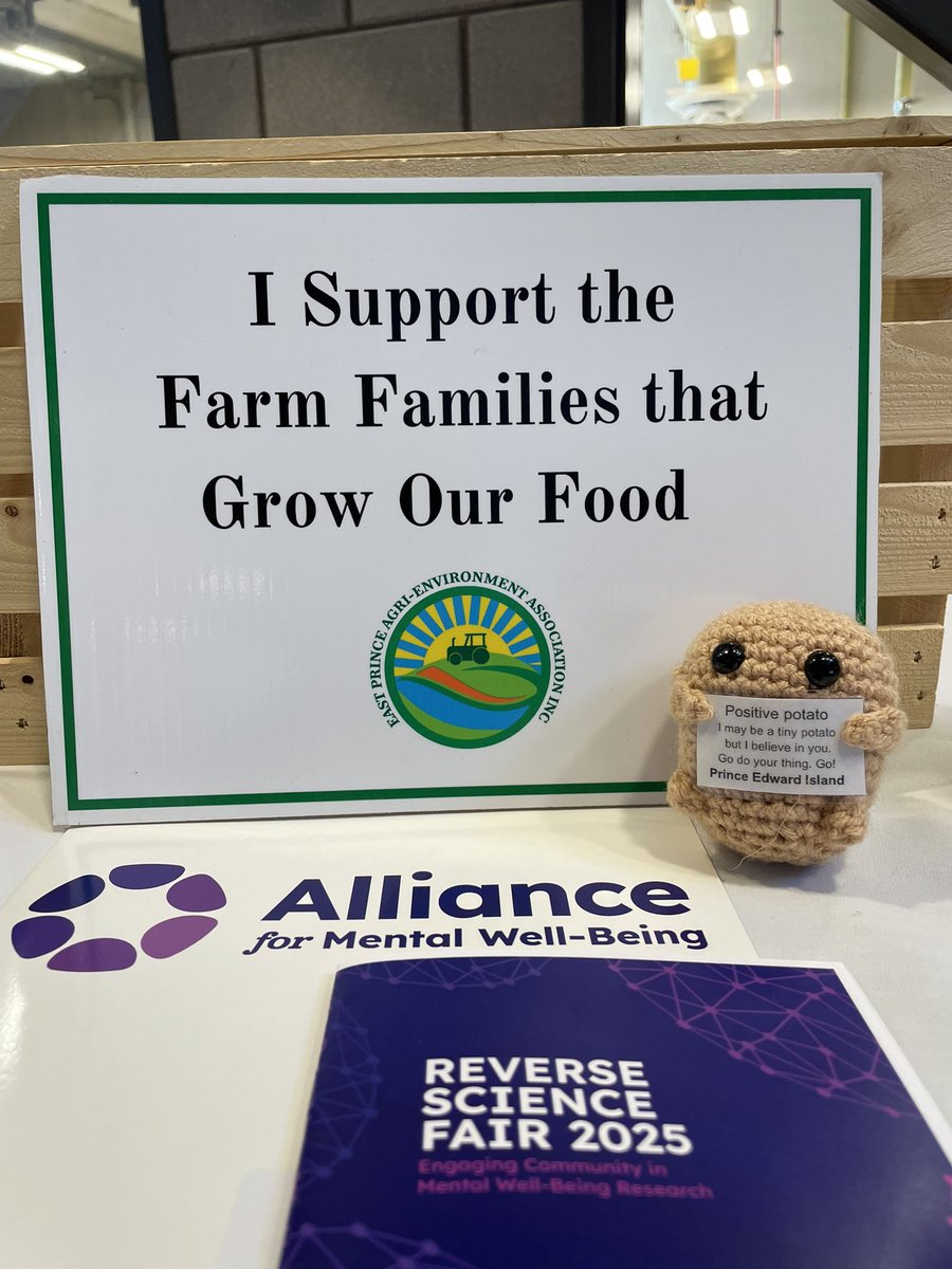 EPAA_pei's tweet image. #FridayFeature! 📸

This week, we participated in a “Reverse Science Fair” hosted by @wellbeingPEI and @UPEI! 🧠

At this event, we connected with industry leaders, researchers, students, and healthcare professionals to explore partnerships supporting well-being in #PEIAg. 🤝