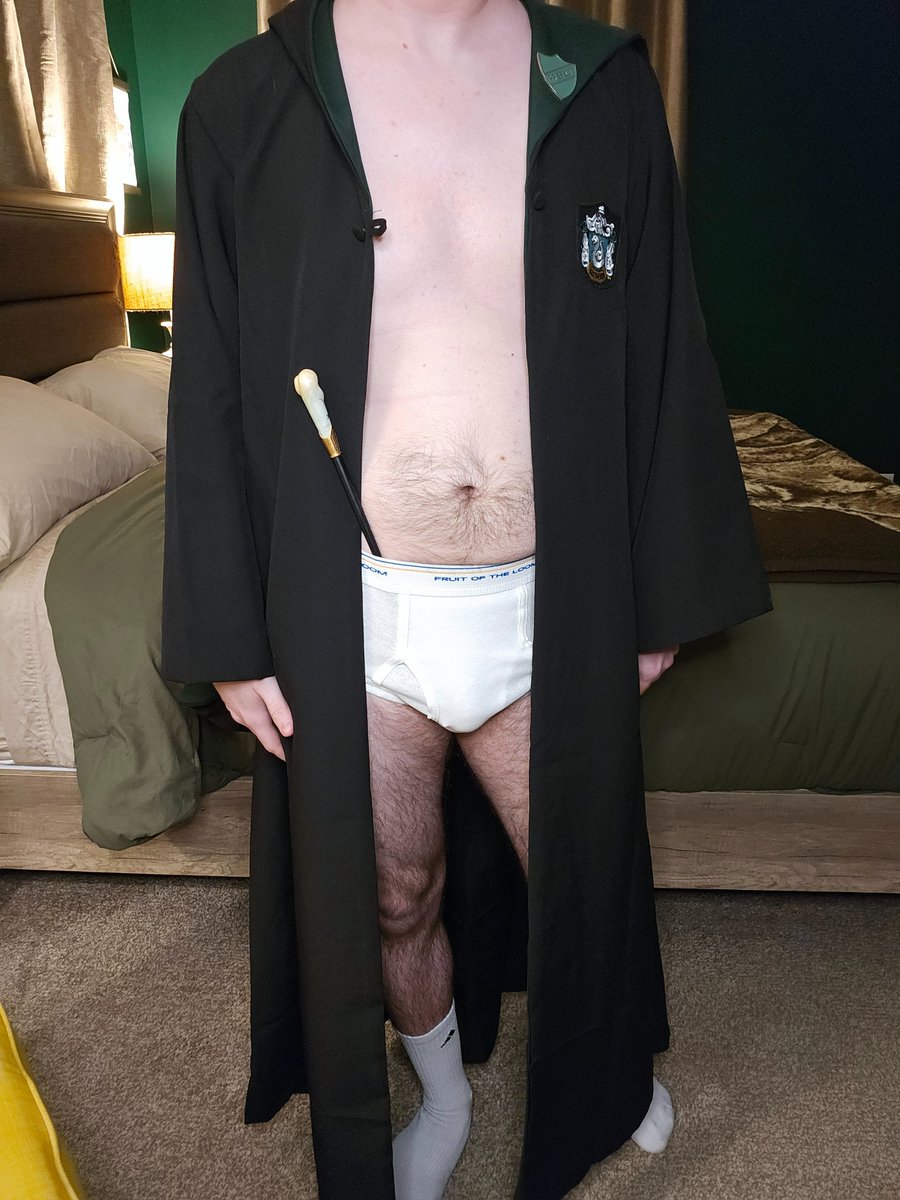 GeeksAndBriefs tweet media