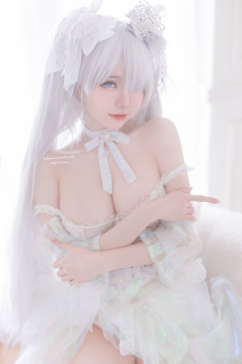I'm so beautiful today. I like it❤️ Cinderella
Nikke Cinderella Coming On May!🥰 Most Likely Set A /B tba!

#nikkecinderella #nikkecosplay #nikkecinderellacosplay https://t.co/w5M7ZfHcJF