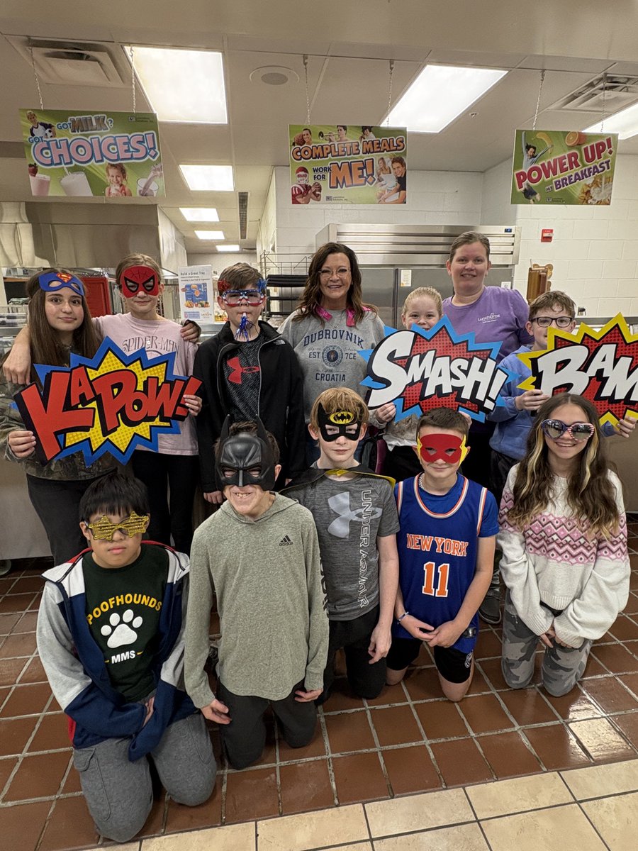 KlotzkKlotz's tweet image. Happy Lunch Hero Day! ⁦@KlydonMMS⁩ #SpoofhoundPride