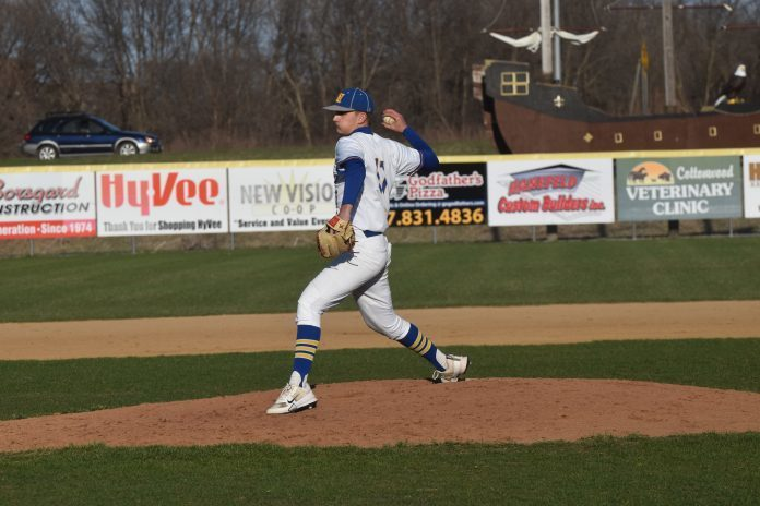 The Windom Eagle Baseball Team is back in action TODAY as they host the Fairmont Cardinals!

🕠 First Pitch: 5:30 PM
📍 Varsity – Island Park
📍 B-Squad – Windom Recreation Area
📺 Varsity Livestream: link.sporfie.com/SE5E87sUXSb