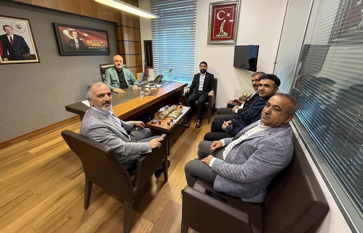 demirmehmet02's tweet photo. Eğitim Bir Sen Adıyaman Şube Yönetim Kurulumuzla birlikte Ak Parti Adıyaman Milletvekilimiz Sayın Hüseyin Özhan’ı ziyaret ederek, ilimiz ve kamu çalışanları hakkında verimli bir sohbet gerçekleştirdik.

Sayın Vekilimize heyetimize nezaketi, ilgisi ve duyarlılığından dolayı çok teşekkür ediyorum.