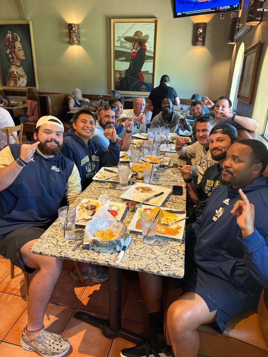 in the middle of transition these men stepped up and did an unbelievable job in recruiting, training and connecting - forever thankful for these coaches!

Our goal is to maximize every players potential with a holistic view - with an eternal perspective! That is HPU!

#StingEm