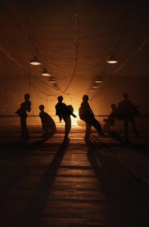 DKyomohoku's tweet image. If anyone wants this for a ‘subtle’ sutotan wallpaper 🔥🔥💎💎 
BOYZ最後のシーンめっちゃ好きでスト担/オタバレしないホーム画面バージョン作りました💎よければどうぞ！！
#SixTONESフリ