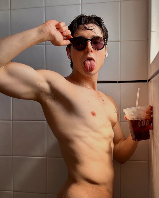 Black coffee and hot showers https://t.co/ZUCMYllGjF