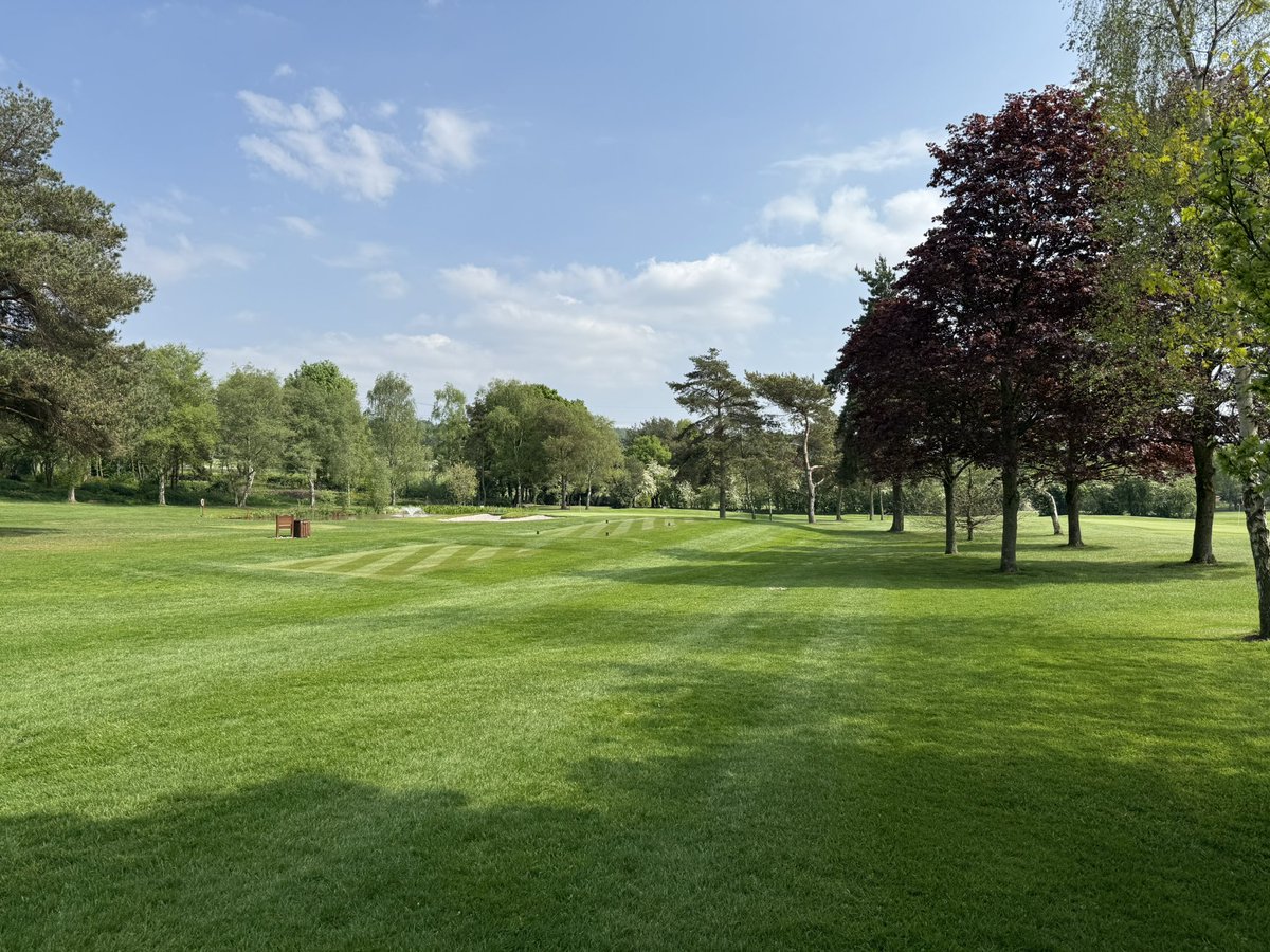 Course is looking sharp as we head into the bank holiday weekend ⛳️ 🍻 <a href="/GreatBarrGreens/">Great Barr Greens</a> #Golf