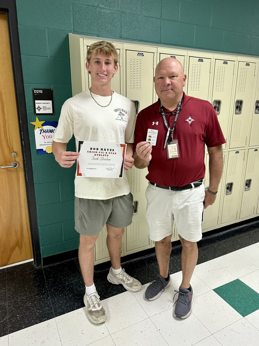 Wando_Athletics's tweet photo. Congratulations to our Bob Hayes Chick-Fil-A Star Athletes from our spring sports! These students are selected by their coaches for this honorable award! Congratulations to:
Jaerik Strachan
Aspen David
JayVon Harrell
Tenley Scanga https://t.co/tdEFWuhYM4