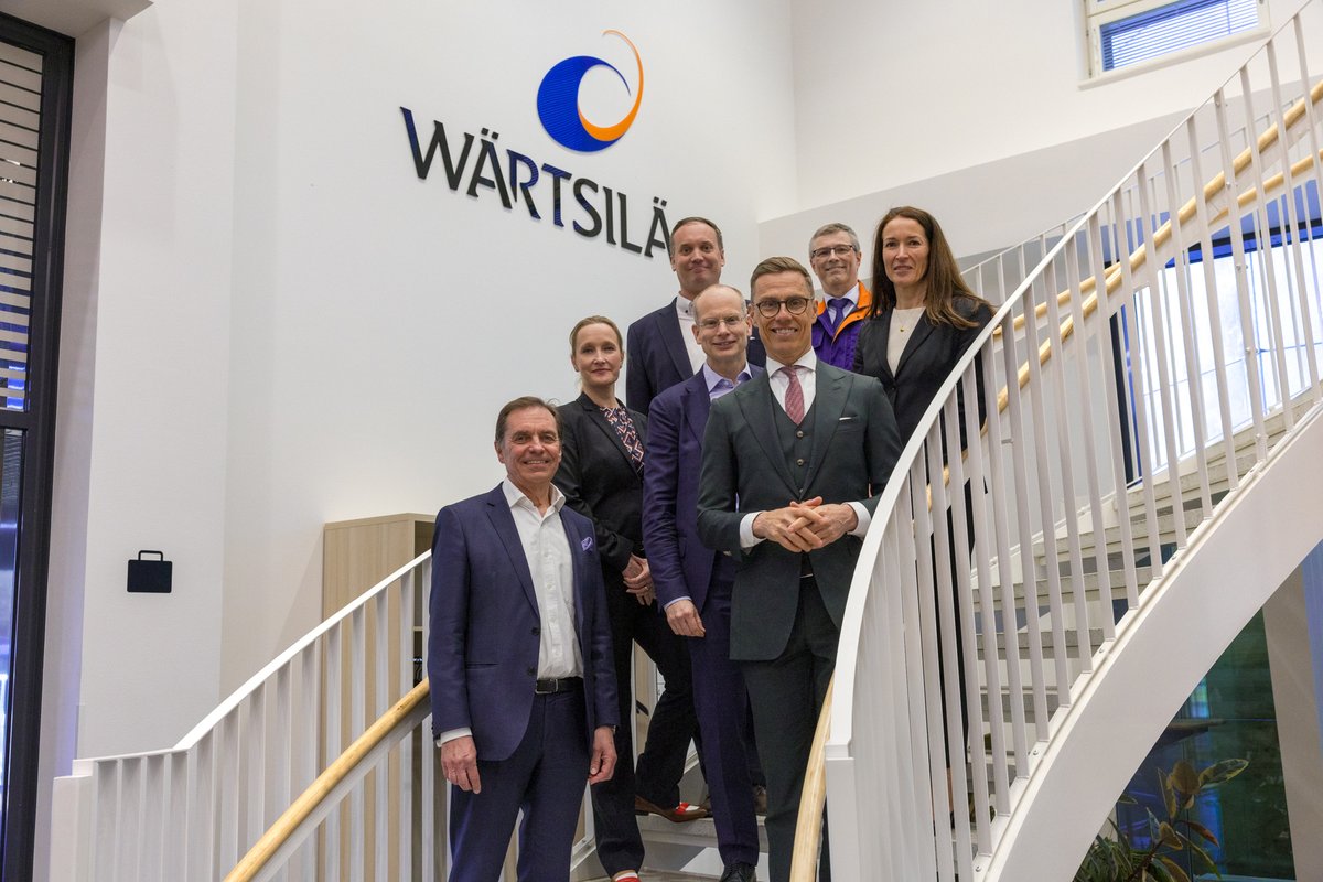 wartsilacorp's tweet image. Honoured to welcome President of #Finland Alexander Stubb &amp;amp; Mrs Innes-Stubb to our #SustainableTechnologyHub in Vaasa! 🇫🇮✨
Mr President &amp;amp; Mrs Innes-Stubb got a close-up view of our engines &amp;amp; the transformative impact of our work in shaping the #decarbonisation of marine &amp;amp; energy