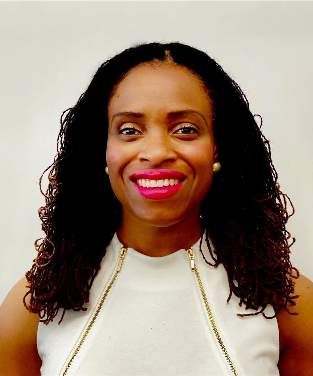 Happy National Principal’s Day!
We are so incredibly lucky to have such an amazing leader at the heart of our school. Thank you, Dr. Reese, for leading with purpose, passion, and heart. We celebrate you today and every day!