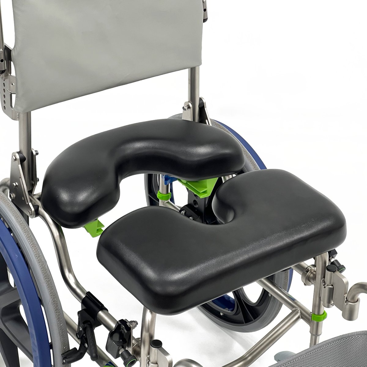 RAZDesignInc's tweet image. By now, you may have seen our Front and Rear Open Seat but did you know we can also make a custom Right and Left Open Seat? This must be ordered with a new chair and not as a retrofit.

#seat #custom #showercommode #showerchair #complexrehab