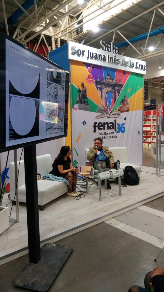 CATALONIACOMICS's tweet photo. Presentación de la novela gráfica de Bef en la FeNaL 36 «Rex Regum»
#fenal36 #bef #novelagrafica #rexregum #novelagraficamexicana https://t.co/CdeqH6OC52
