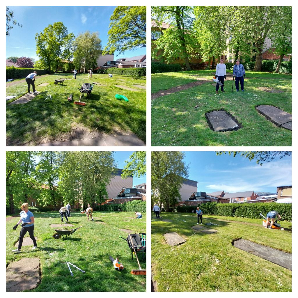 EcoYorkCYC (@ecoyorkcyc) on Twitter photo Some excellent help from volunteers at Dick Turpins Graveyard today- big thanks <a href="/avivaplc/">Aviva plc</a> <a href="/CityofYork/">City of York Council</a> <a href="/YorkCares/">York Cares</a> Some excellent help from volunteers at Dick Turpins Graveyard today- big thanks <a href="/avivaplc/">Aviva plc</a> <a href="/CityofYork/">City of York Council</a> <a href="/YorkCares/">York Cares</a>
