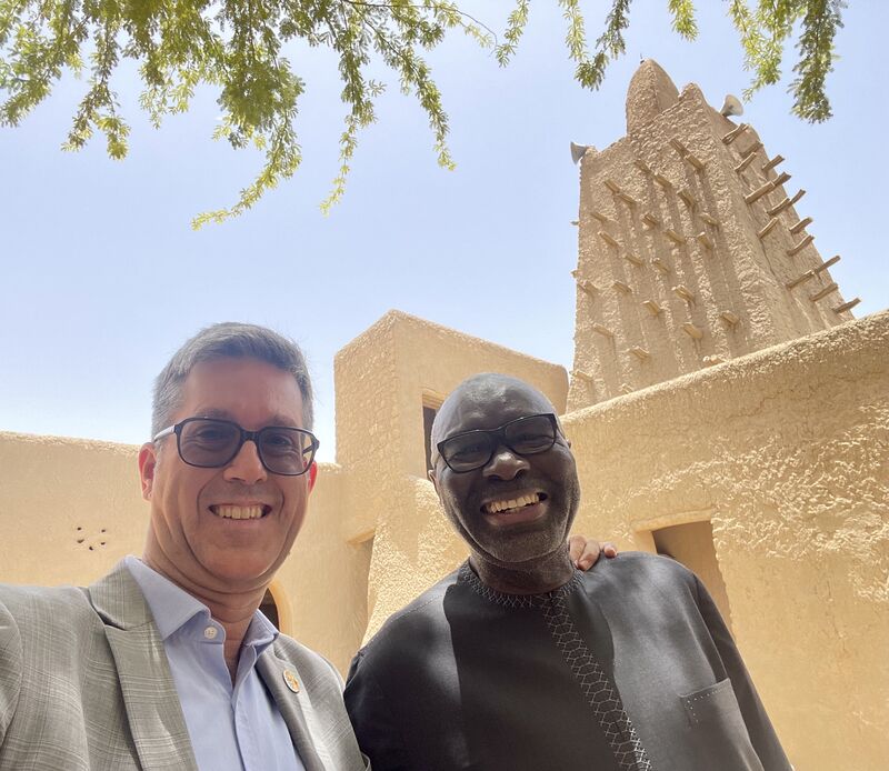 Canada in Mali and Niger (@canembmali) on Twitter photo Our ambassador π¨π¦ and his colleague ambassadors and heads of mission were in #Timbuktu π²π± on April 30, to observe the humanitarian situation and bring a message of hope to populations still facing a difficult situation. π²π±πΏπ¦π§π·π¨π¦πͺπΈπ―π΅π²π¦π¨ππΊπ³ Our ambassador π¨π¦ and his colleague ambassadors and heads of mission were in #Timbuktu π²π± on April 30, to observe the humanitarian situation and bring a message of hope to populations still facing a difficult situation. π²π±πΏπ¦π§π·π¨π¦πͺπΈπ―π΅π²π¦π¨ππΊπ³