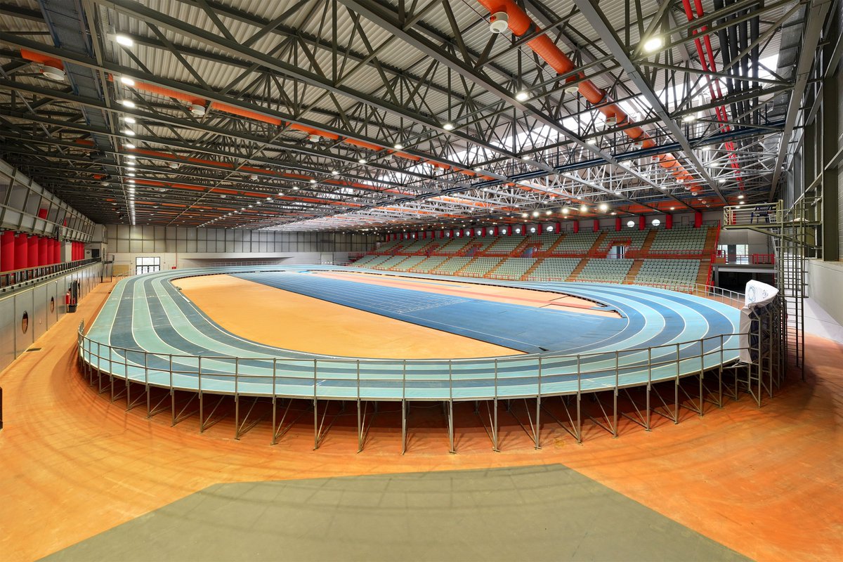 Lamda_Dev's tweet image. Η ανακαίνιση των Ολυμπιακών Προπονητηρίων Παιανίας έρχεται να προστεθεί σε μια σειρά αναβάθμισης πολλών σημαντικών αθλητικών εγκαταστάσεων από τη #LAMDADevelopment. Η σημερινή εκδήλωση παράδοσης των εγκαταστάσεων έγινε παρουσία του Πρωθυπουργού κ. Κυριάκου Μητσοτάκη.