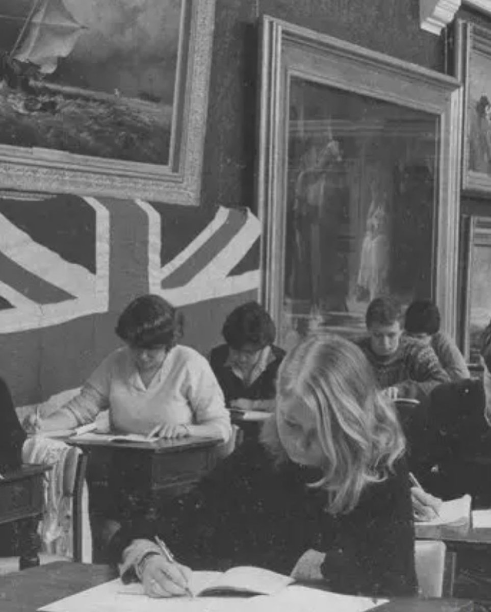 Royal Holloway Alumni tweet media