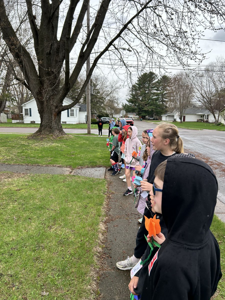 🌧️☀️ Rain or shine, kindness blooms! 🌷💚

Our Crickets brought big smiles to our wonderful school neighbors by delivering homemade flowers in celebration of May Day. A sweet reminder that a little kindness goes a long way! 🌼😊

#GoCrickets