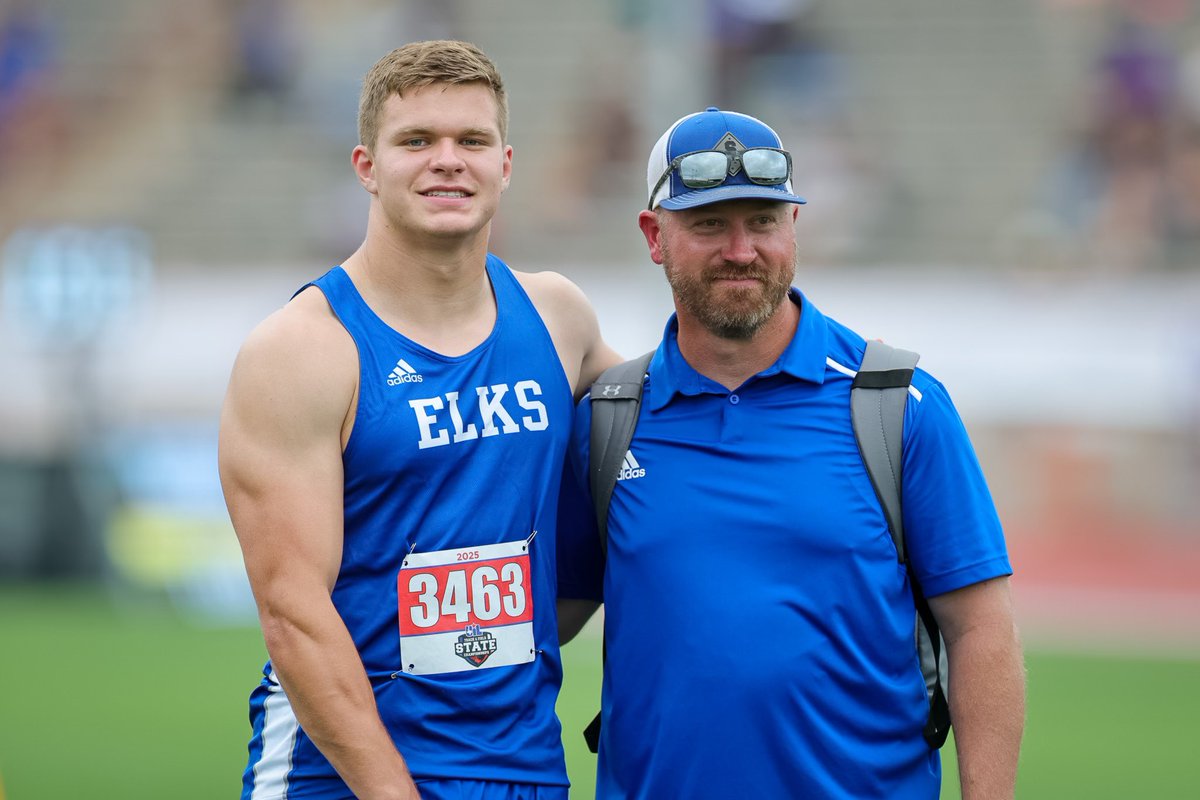 Stratford’s <a href="/BryceBraden3/">Bryce Braden</a> ends amazing career in historic fashion at #UILState Class 2A track and field meet .. 
🔗 presspass.news/stratfords-bry…