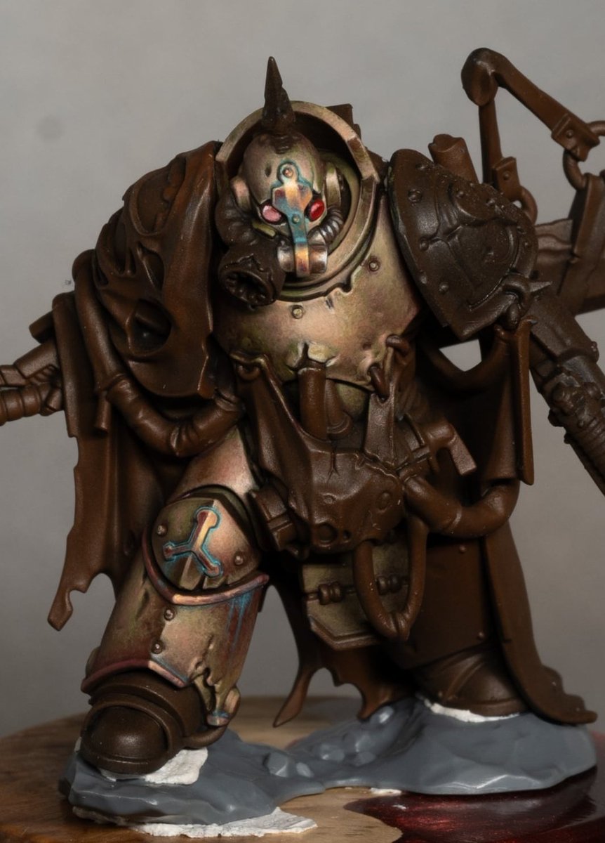 Daemonrich's tweet image. Here's an update for the Lord of Poxes. I love that the sculpt has wonky eyes so I can have different light reflections on them. #PaintingWarhammer #warhammercommunity #chaosspacemarines #deathguard #AdWIP