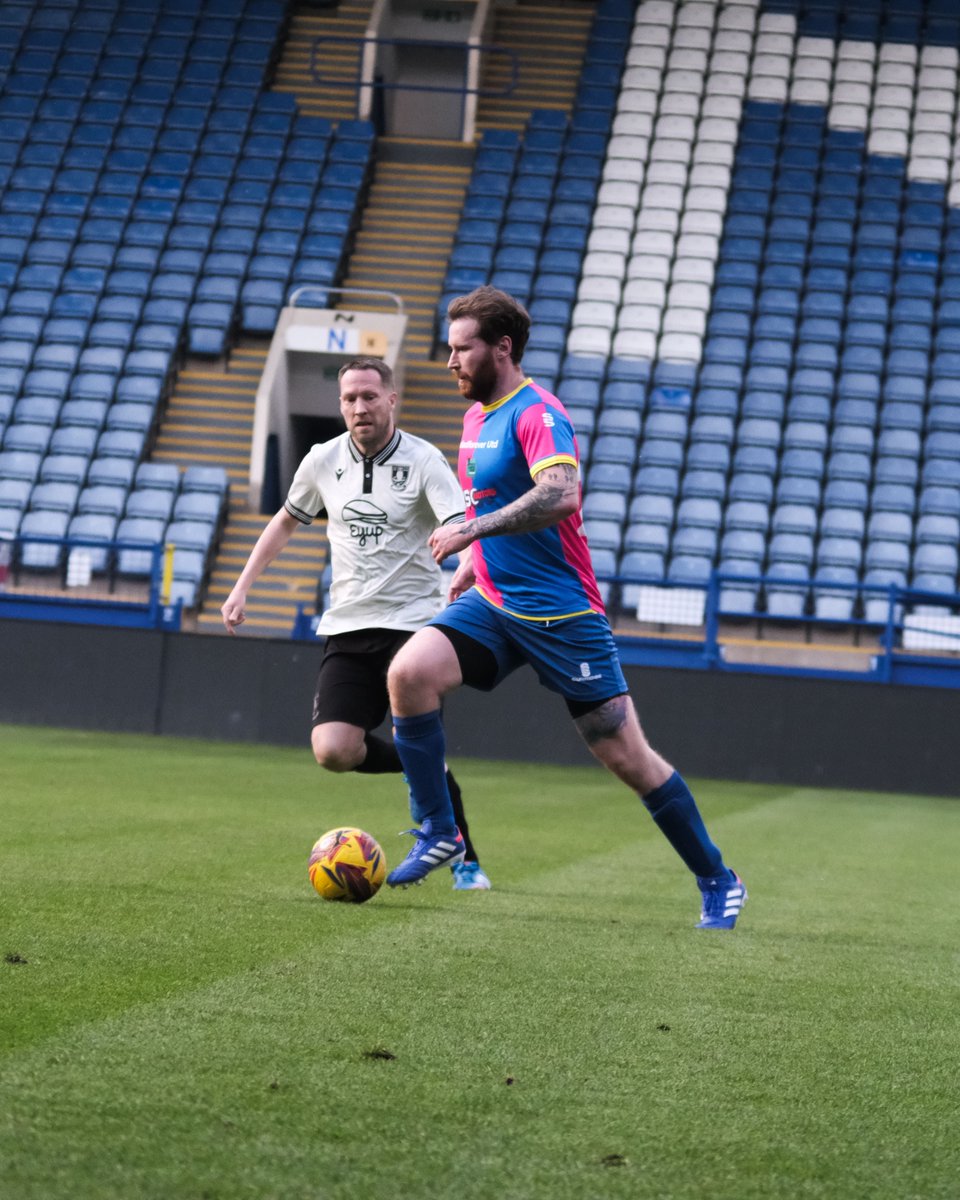 ❤️💙 Half-time Legends lead 5-3!🦉

#swfc #wawaw | <a href="/swfc/">Sheffield Wednesday</a>