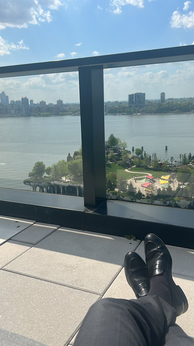 oliver klozoff tweet media