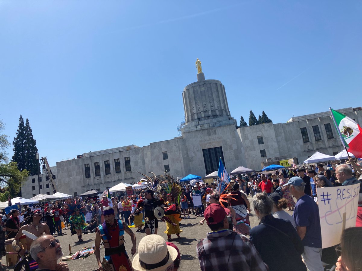 “One struggle, one fight, all workers unite!” 📷📷📷 #internationalworkersday #mayday