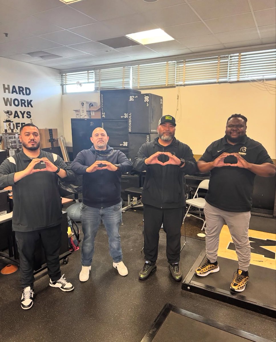 Marquez Football (@footballmarquez) on Twitter photo We appreciate Oregon D-line coach, <a href="/CoachTuioti92/">Tony Tuioti</a>, for stopping by yesterday. #MarquezFootball #ProtectTheBrand We appreciate Oregon D-line coach, <a href="/CoachTuioti92/">Tony Tuioti</a>, for stopping by yesterday. #MarquezFootball #ProtectTheBrand