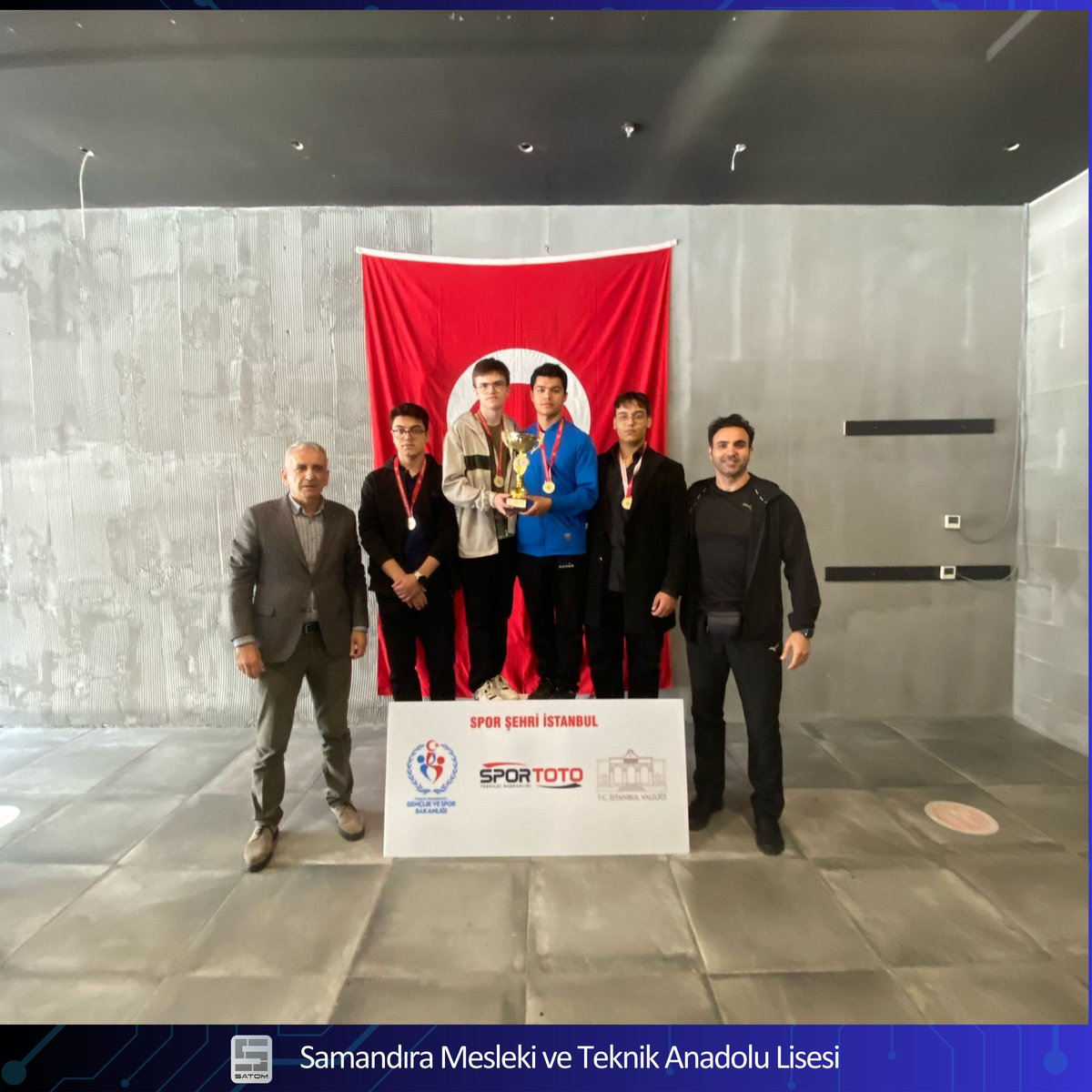 samandiramtal's tweet photo. 🥇İstanbul Valiliği Spor Şehri İstanbul Projesi kapsamında düzenlenen Petrol Ofisi Okul Spor Kulüpleri Satranç Ligi Genç Erkek Kategorisi'nde okul spor kulübümüz Sancaktepe Şampiyonu olmuştur. 🏆

@tcmeb @istanbulilmem @istanbul_MTE @TC_sancaktepe @memsancaktepe @ugur_sahin https://t.co/xkdwxCjvxF