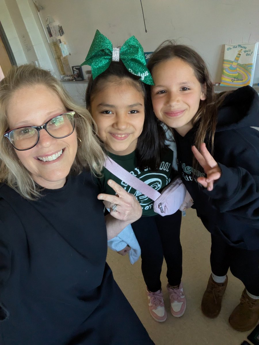 Celebrated Teacher/Staff Appreciation week &amp; I feel so spoiled!Thank you <a href="/GregoryLB_PTA/">Gregory School PTA</a> for a delicious catered lunch &amp; to our awesome principals for a week of raffles,treats, ice cream to comfy clothes!Students &amp; Parents,TY for showing so much appreciation w/such thought!