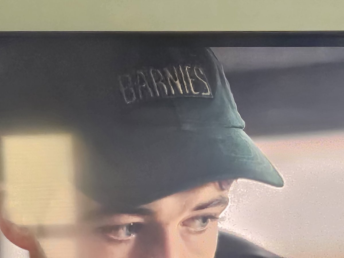 TheWallso's tweet photo. Shut up and take my money. What a series. 

#BlackMirror #shutupanddance #bernies #barnies #charliebrooker https://t.co/Jle04vl199