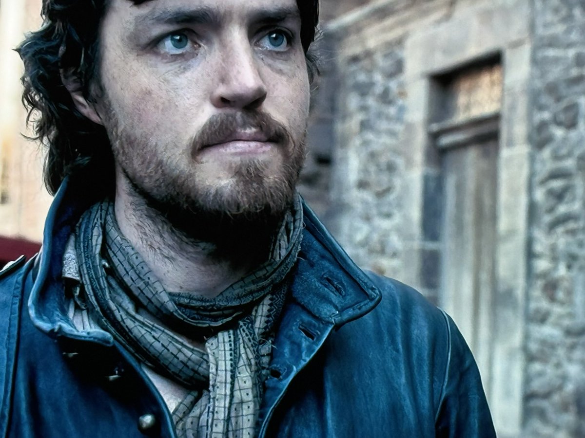suekmoorhen's tweet image. It’s #DeLaFereFriday folks! 

I had an early finish and a visit to the pub for a very welcome glass of Sauvignon- very enjoyable! 

Enjoy your evening!

#Athos
#TomBurke