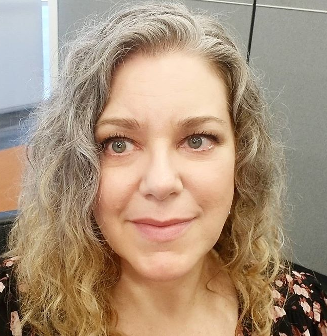 #linkinbio Ik ben een #gezelligevrouw die een echt #familiemens is. Ik heb een hechte band met mijn #kinderen Ik hou van #gezelligeavondjes, #spelletjes spelen, #gourmetten, uitpakken met de feestdagen, maar toch doe ik dat véél liever met een #lieveman Herken jij jezelf hierin?