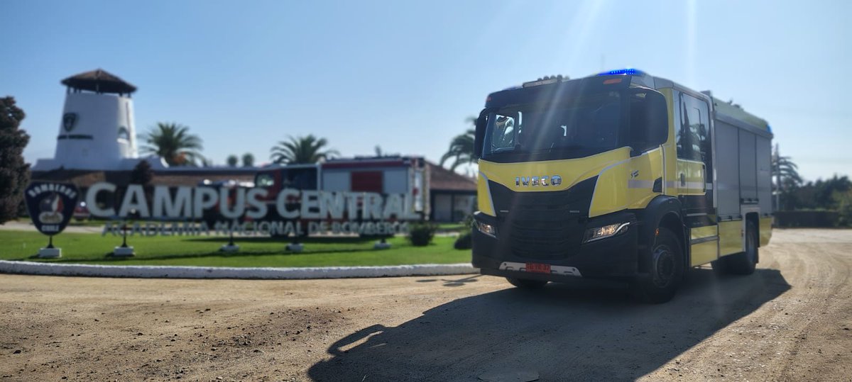 [NUEVA UNIDAD DE RESCATE]
Estimada comunidad:
El día de hoy 02 de Abril nuestro Director Sr. Carlos Munson V.  Y nuestro Capitán Sr. Sergio Gajardo, concurrieron hasta la Academia Nacional de Bomberos, para el retiro de nuestra Nueva Unidad de Rescate.