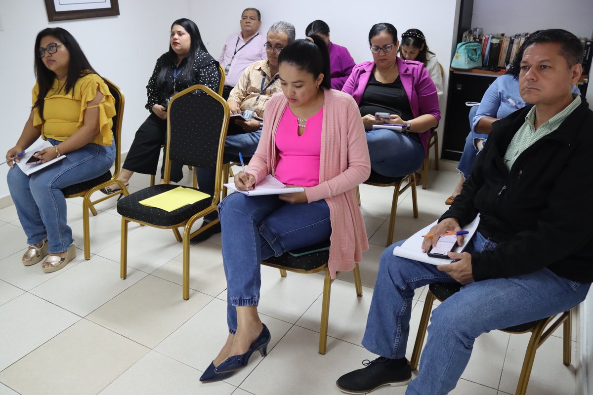 Continuando con la Primera Jornada del curso de Actualización en Derecho Procesal Civil, dimos paso hoy al módulo 4, Teoría de la Prueba (I Parte), dictado por el Licenciado Luis Mencomo Escobar, por gestión del departamento de Capacitación y Formación Jurídica del TC.